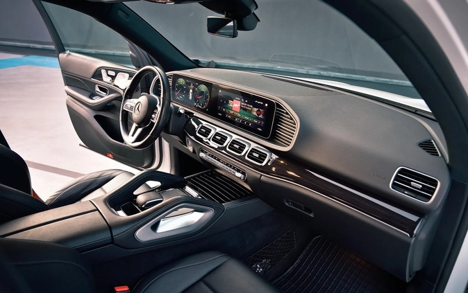 Mercedes-Benz GLE cena 229000 przebieg: 62000, rok produkcji 2019 z Warszawa małe 781